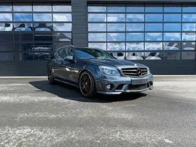 Gebraucht Mercedes C63 AMG AMG 487 PS (358 kW) 2010 Grau Limousine