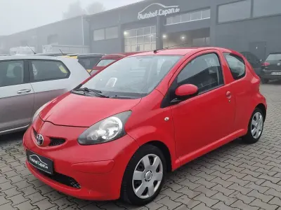 Gebraucht Toyota Aygo Cool 68 PS (50 kW) 2007 Rot Kleinwagen