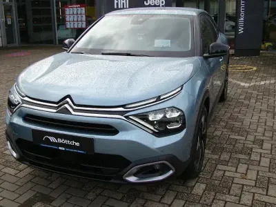 Używany Citroën C4 PureTech 131 KM (96 kW) 2023 Niebieski Sedan/Limuzyna