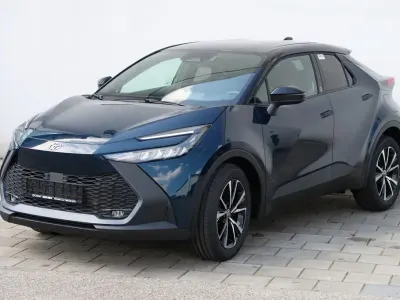 Neu Toyota C-HR 140 PS (102 kW) 2026 Grün SUV