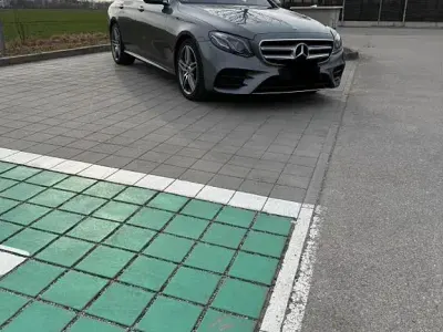Gebraucht Mercedes E400 340 PS (250 kW) 2019 Grau Limousine