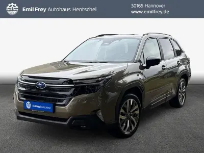 Neu Subaru Forester Platinum 136 PS (100 kW) 2026 Autumn green metallic SUV