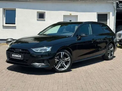 Gebraucht Audi A4 Advanced 163 PS (119 kW) 2023 Schwarz Kombi