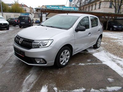 Gebraucht Dacia Sandero 73 PS (53 kW) 2018 Silber Kleinwagen