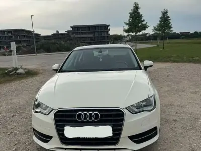 Gebraucht Audi A3 Attraction 125 PS (91 kW) 2015 Weiß Limousine