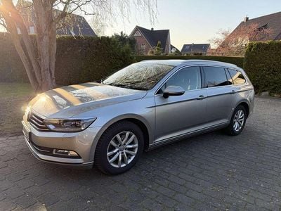 Gebraucht VW Passat Comfortline 150 PS (110 kW) 2015 Grau Kombi