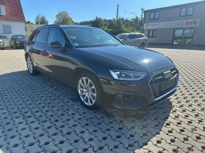 Gebraucht Audi A4 Sport 150 PS (110 kW) 2021 Schwarz Kombi
