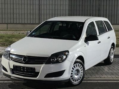 Usata Opel Astra Selection 116 CV (85 kW) 2009 Bianco Station wagon
