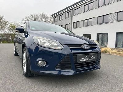 Gebraucht Ford Focus Champions Edition 182 PS (133 kW) 2012 Blau Limousine