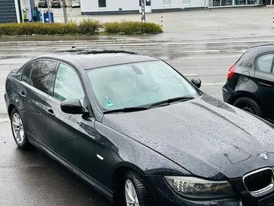 gebraucht BMW 318 E90 i Automatik Schwarz Leder Navi Xenon TÜV NEU!!