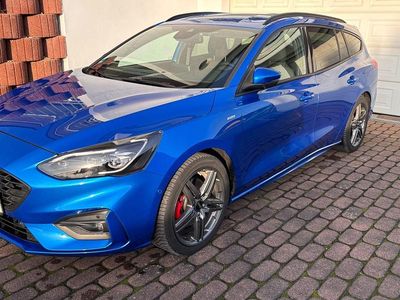 Blau Gebraucht 2020 Ford Focus ST-Line X Kombi | 16.800 € (Fairer Preis)
