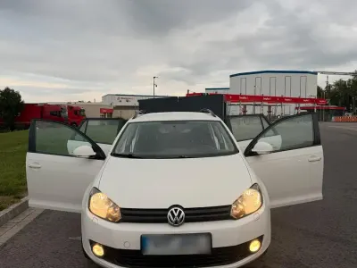 Gebraucht VW Golf VI 105 PS (77 kW) 2011 Weiß Kombi