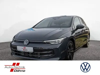 Neu VW Golf VIII Style 150 PS (110 kW) 2026 Grau Limousine