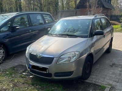 Gebraucht Skoda Fabia Ambiente 69 PS (50 kW) 2009 Beige Kombi