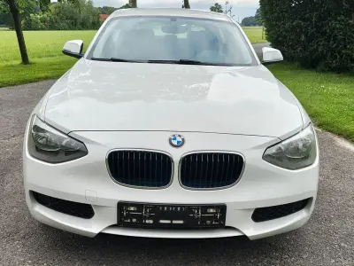 Gebraucht BMW 114 102 PS (75 kW) 2014 Weiß Kleinwagen