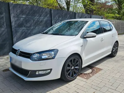 Używany VW Polo 90 KM (66 kW) 2013 Biały Hatchback