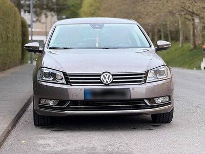 Gebraucht VW Passat Exclusive 160 PS (117 kW) 2011 Grau Limousine