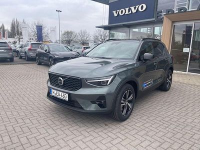 Usata Volvo XC40 Plus 163 CV (119 kW) 2026 Verde SUV