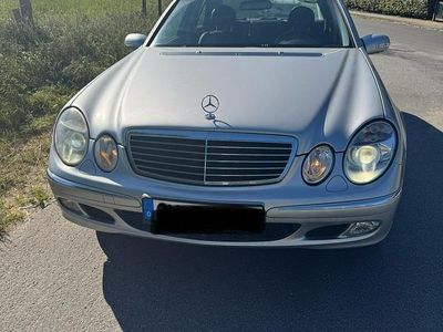 Mercedes E320