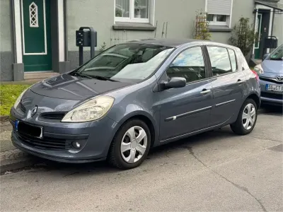 Brugt Renault Clio II Expression 88 HK (64 kW) 2005 Blå Sedan