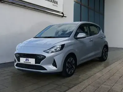 Gebraucht Hyundai i10 Trend 67 PS (49 kW) 2024 Grau Kleinwagen