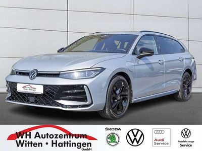 Usata VW Passat R-line 272 CV (200 kW) 2025 Argento Station wagon