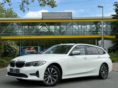 Używany BMW 320 Advantage 190 KM (139 kW) 2021 Biały Kombi