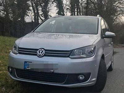 Gebraucht VW Touran 105 PS (77 kW) 2014 Silber Van / Kleinbus