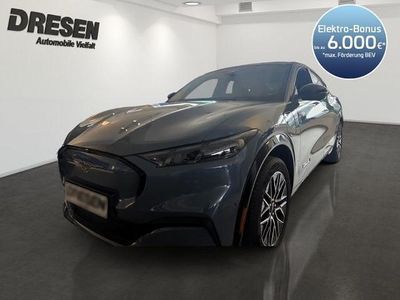 Blau Gebraucht 2024 Ford Mustang Mach-E Premium SUV | 54.490 €