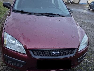 Gebraucht Ford Focus 116 PS (85 kW) 2005 Rot Limousine