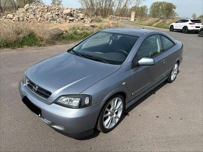 Usata Opel Astra 147 CV (108 kW) 2003 Argento Coupé