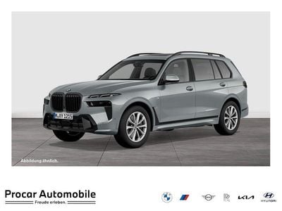 Gebraucht BMW X7 M Sport 352 PS (258 kW) 2025 Grau SUV