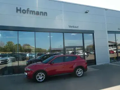 Gebraucht Alfa Romeo Tonale Super 131 PS (96 kW) 2024 Rot SUV