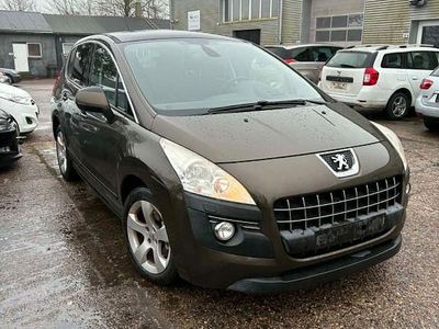 Gebraucht Peugeot 3008 Premium 150 PS (110 kW) 2009 Braun Kombi