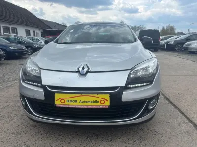 Gebraucht Renault Mégane Authentique 132 PS (97 kW) 2013 Grau Limousine
