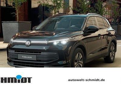 Neu VW Tiguan 150 PS (110 kW) 2025 Grenadillschwarz metallic SUV