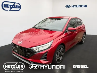 Neu Hyundai i20 Prime 101 PS (74 kW) 2025 Dragon red / met Limousine