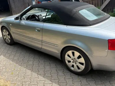Gebraucht Audi A4 Cabriolet 163 PS (119 kW) 2004 Andere farben Cabrio