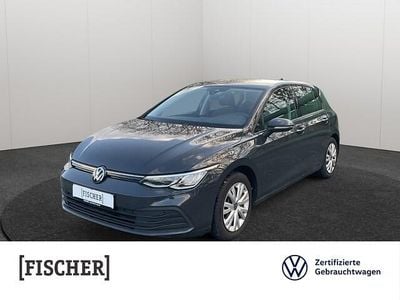 Gebraucht VW Golf VIII Life 116 PS (85 kW) 2023 Uranograu/cinza urano Limousine