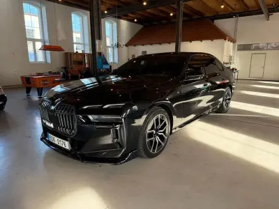 Gebraucht BMW 740L M Sport 286 PS (210 kW) 2023 Schwarz Limousine