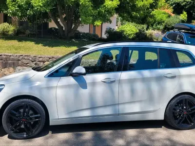 Gebraucht BMW 218 Gran Tourer 136 PS (100 kW) 2015 Weiß Van / Kleinbus