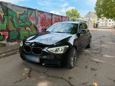 Gebraucht BMW 116 136 PS (100 kW) 2012 Schwarz Kleinwagen
