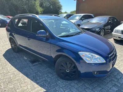 Gebraucht Kia Ceed Sportswagon Vision 109 PS (80 kW) 2009 Blau Kombi