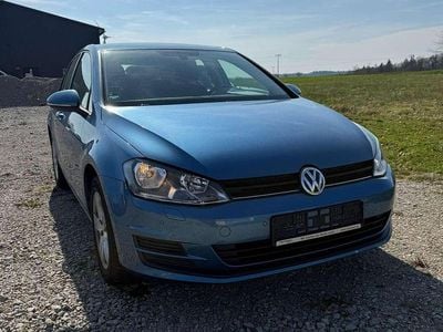 Gebraucht VW Golf VII Comfortline 86 PS (63 kW) 2014 Pacific blue metallic Kleinwagen