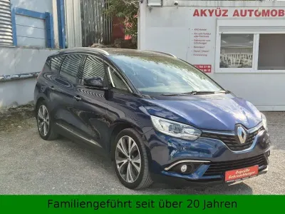 Gebraucht Renault Scénic Intens 132 PS (97 kW) 2017 Blau Van / Kleinbus
