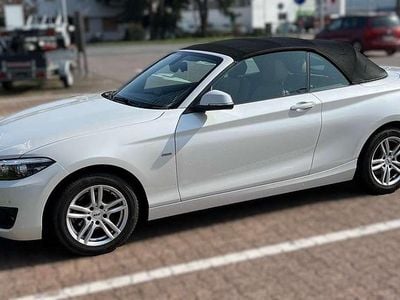 Gebraucht BMW 218 Sport Line 136 PS (100 kW) 2018 Weiß Cabrio