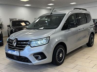 Grau Gebraucht 2023 Renault Kangoo Techno Van / Kleinbus | 22.450 € (Superpreis)