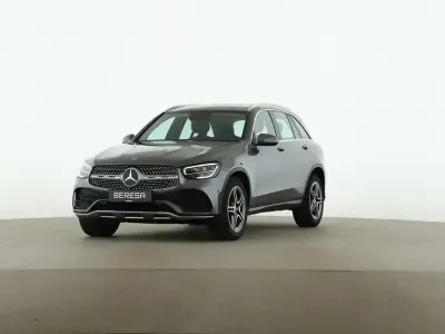 Gebraucht Mercedes GLC220 AMG 194 PS (142 kW) 2022 Grau SUV