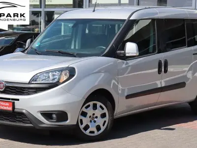 Gebraucht Fiat Doblò 105 PS (77 kW) 2021 Silber Van / Kleinbus