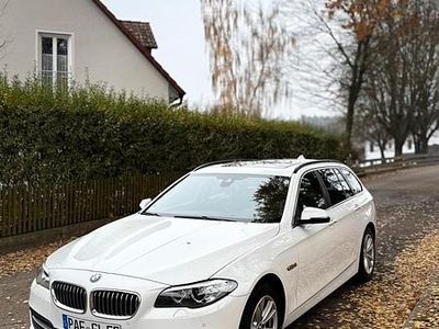 Gebraucht BMW 520 190 PS (139 kW) 2016 Weiß Kombi